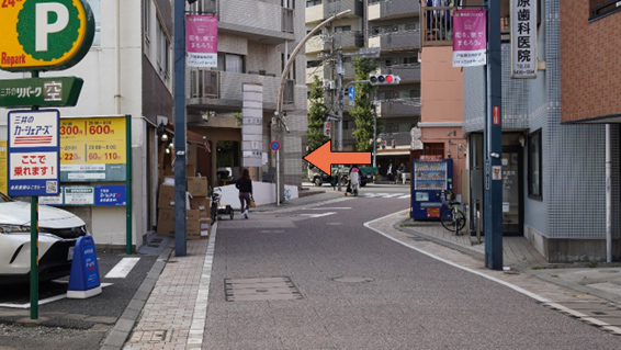 戸越銀座通りの終点まで進むと、中原街道に突き当たりますので、信号を左折してください。